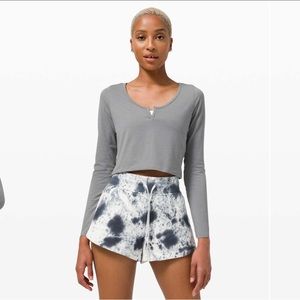 NWT Lululemon Cropped Henley Long Sleeve Heathered Asphalt Grey / White